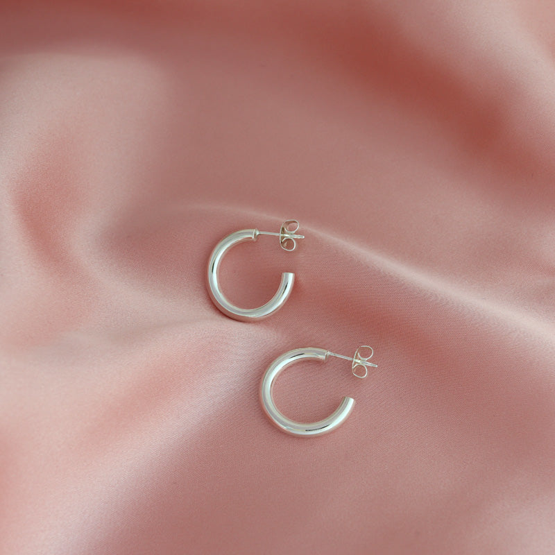 Medium Hollow Hoop Earrings 925 Sterling Silver | Musemond