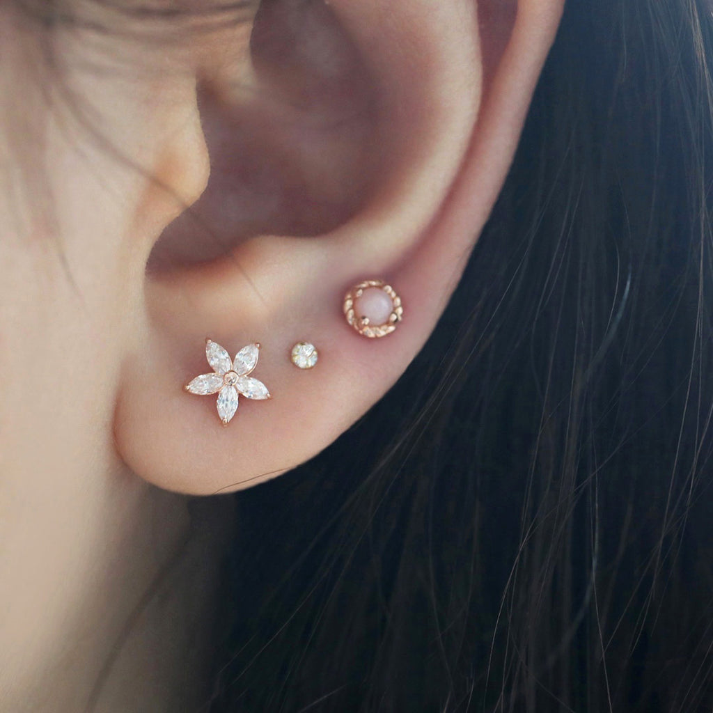 Flower cartilage stud Clearance