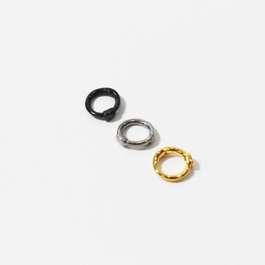 Musemond Tiny Cartilage Huggie Hoop Earring