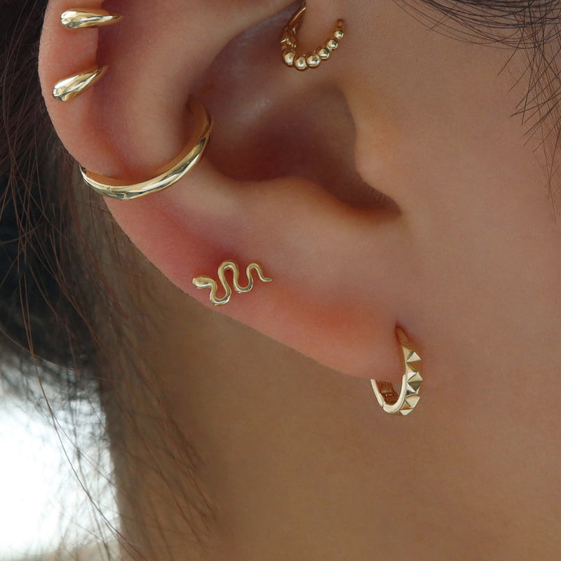 Pyramid Huggie Hoop Earring- 14K Gold