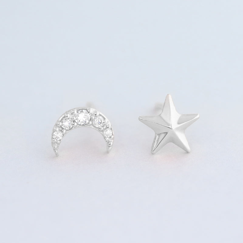 【STONEHENgE】DAL〜14K Moon and Star Earrings SA24A59F Star & Moon Stud Earring 14K Gold | Musemond