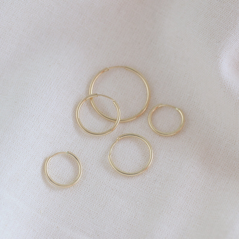 14k gold seamless hoop earrings