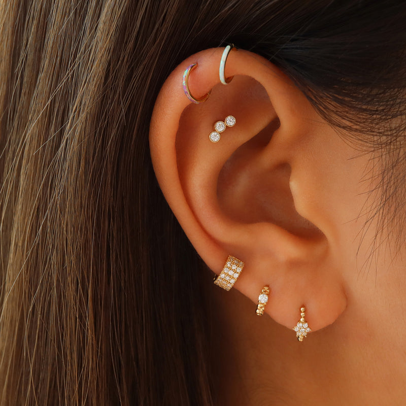 Curved Gemstone Flat Back Gold Cartilage Earring