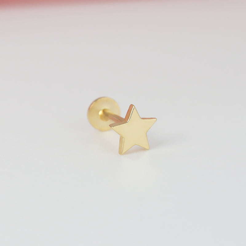 Plain Star Stud Labret Piercing- 14K Gold