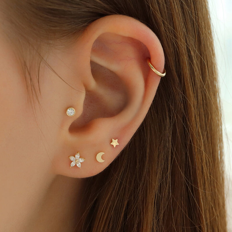 14k gold tiny star stud earring