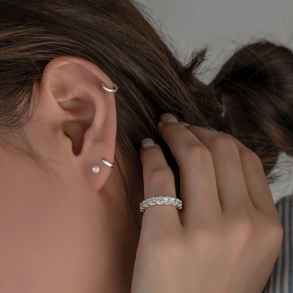 Huggie | Thin 8 Mm Sterling Silver Flat Hoop Earring | In Stock! | Lucleon - Foto 12