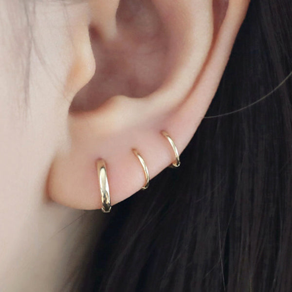 14K Gold Small Thin Hoop Earrings | Musemond